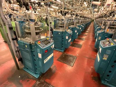 Overzichtsfoto van 2017 onati LB04E7 knittingmachine (10x)