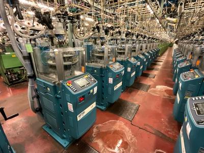 Overzichtsfoto van 2017 onati LB04E7 knittingmachine (10x)