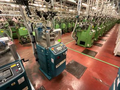 Overzichtsfoto van 2017 onati LB04E7 knittingmachine (3x)
