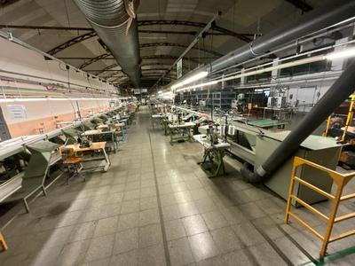 Photo d'aperçu de Industrial sewing line conveyor system