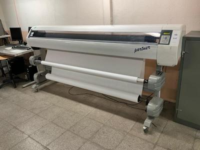 Overview picture of 2004 Investronica Sistemas partner plotter