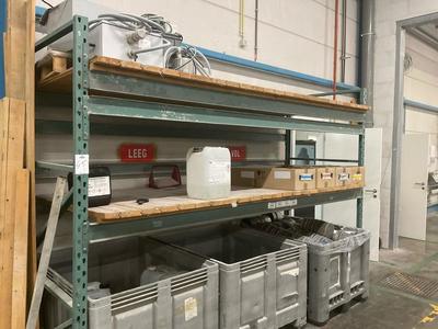 Overview picture of steel rack, 1 section