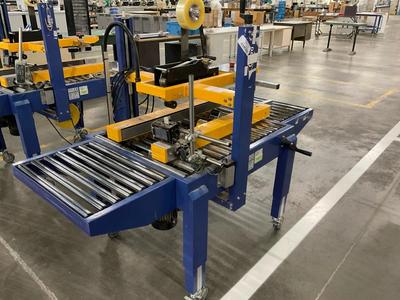 Overview picture of 2017 Tai chung taiwan EXC-103SD top/bottom carton sealing machine (box taper)