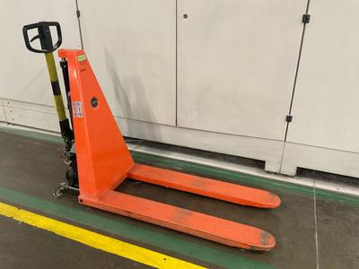 Overview picture of 2018 Toyota HHL 100 electric high palletlifter