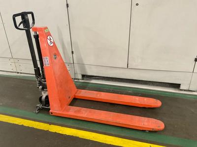 Overview picture of 2015 BT HHM100 manual hydraulic high shear palletlifter