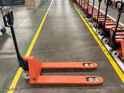 Overview picture of BT/Toyota manual hydraulic palletlifter