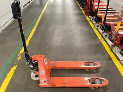 Overview picture of BT manual hydraulic palletlifter