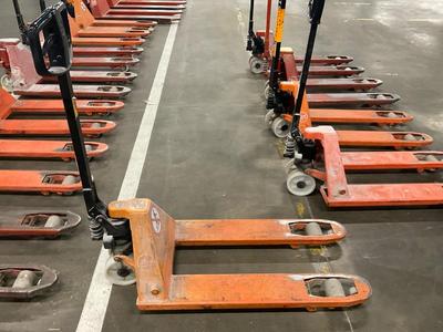 Overview picture of BT manual hydraulic palletlifter