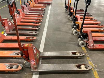 Overview picture of BT manual hydraulic palletlifter