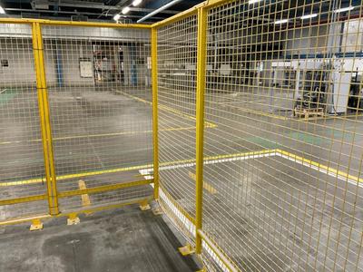 Overzichtsfoto van safety fench, U-shape set up