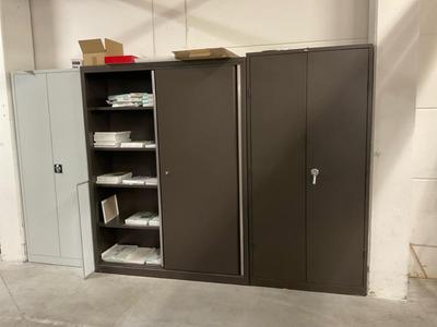 Overview picture of lot of various cabinets, 3 pieces, etc