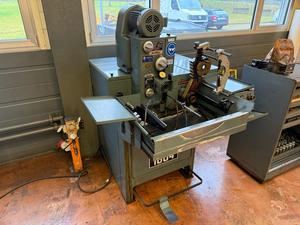 Overview picture of Sunnen MBC804G honing machine