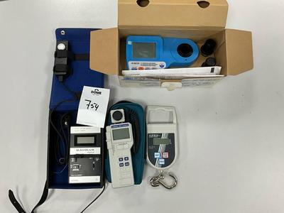 Overview picture of skf testers