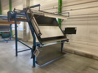 Overzichtsfoto van NN tafelschau 02 fabric inspection table