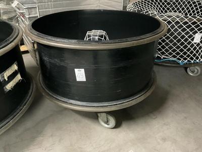 Overview picture of plastic open drain round basin-wagon