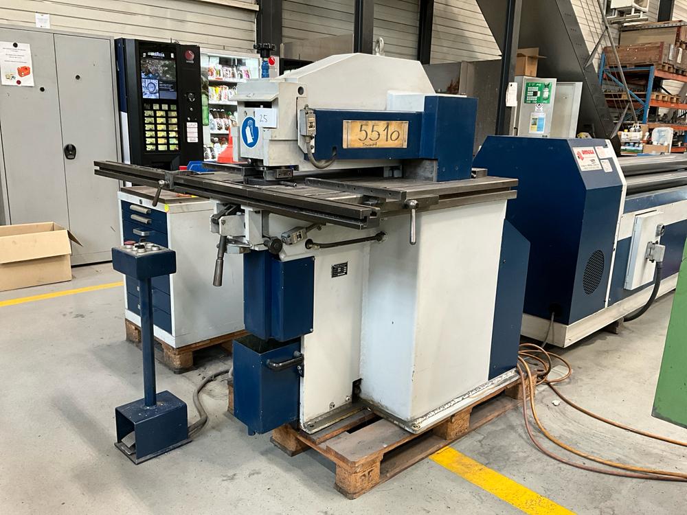 1983 Boschert 25/500 punching machine