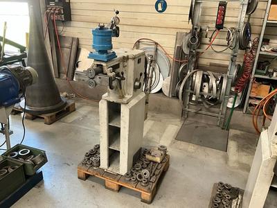 Immagine panoramica di Hullus 181.C Swaging machine