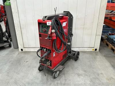 Immagine panoramica di Fronius Magicwave 5000 job G/F watercooled welding machine