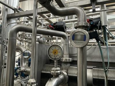 Overview picture of sensors & meters (12x)