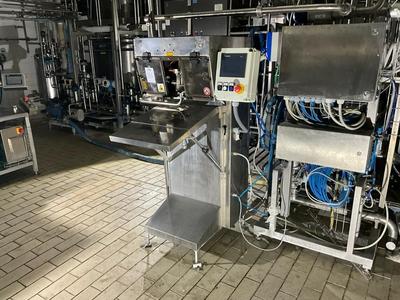 Overview picture of 2016 Smurfit Kappa Riempitrice cream filling station
