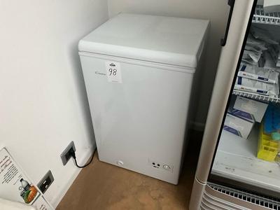 Photo d'aperçu de Candy refrigerator