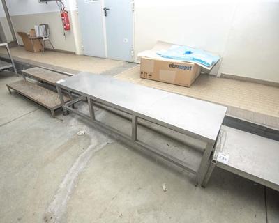Overview picture of Stainless steel bench
