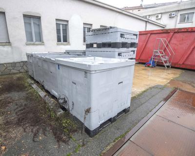 Overview picture of CMP 4 Plastic collapsible containers