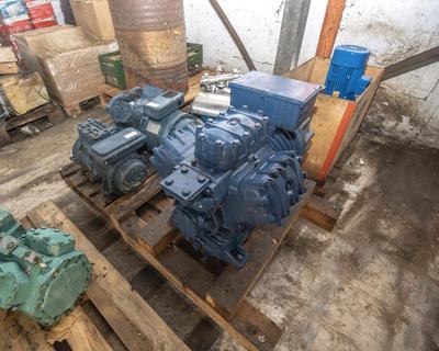 Översiktsbild av Pallet of assorted three-phase motors