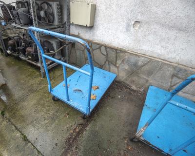 Photo d'aperçu de Metal trolley