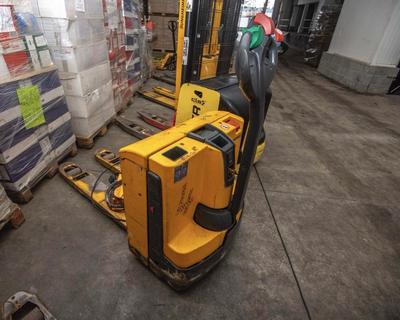 Overview picture of JUNGHEINRICH EJE 116 Electric Pallet Truck