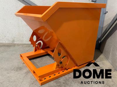 Overview picture of tipping bucket 765 liters