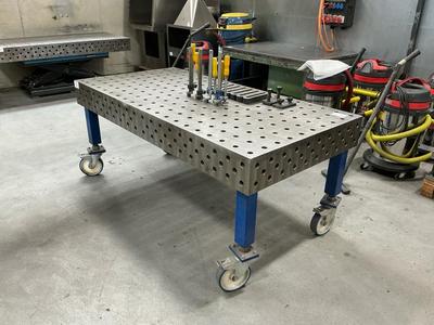 Overzichtsfoto van Mobile welding table