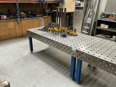 Overzichtsfoto van Welding table