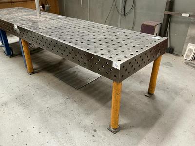 Overzichtsfoto van Welding table