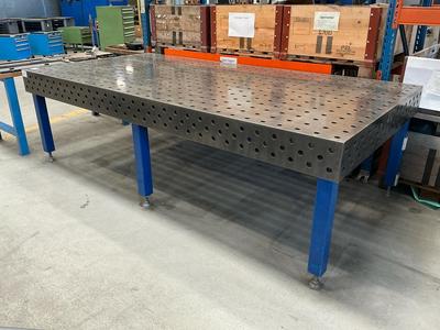 Overzichtsfoto van Welding table