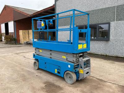 Übersichtsbild von 2014 Genie GS-2032 elektrische Scherenarbeitsbühne