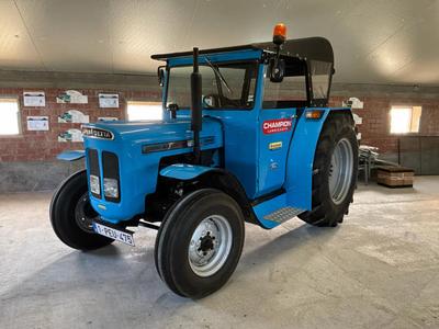 Overview picture of 1961 Fordson Super Dexta Ford T10 Roadster Oldtimer Tractor