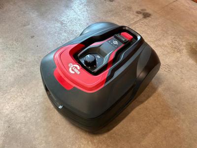 Overview picture of 2023 Cramer RM2700 turf robot