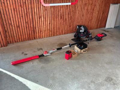 Overview picture of 2022 Cramer 82PHT32 Teleschop Hedge Trimmer