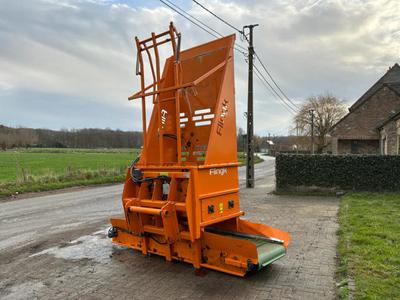 Overview picture of 2021 Flingk SMV 2500 straw distributor