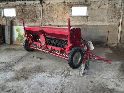 Overview picture of 2003 Kongschilde Demeter Classic 3000 Seeder