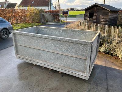 Overview picture of Animal scale