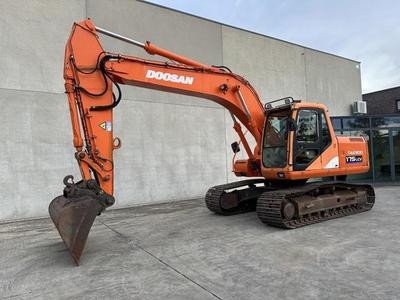 Overview picture of 2005 Doosan 175LC-V crawler excavator