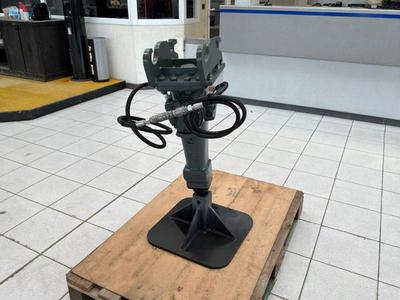 Overview picture of Hydraulic breaker