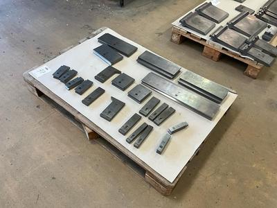 Immagine panoramica di Trumpf various dies (22x)