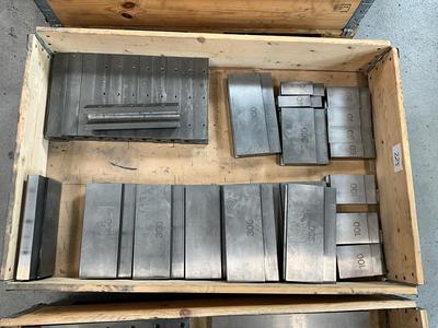 Overzichtsfoto van press brake die (30x)