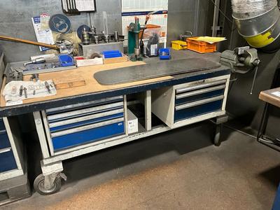 Overzichtsfoto van Various milling, drilling,cutting tools
