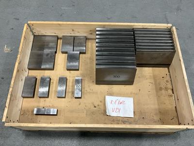 Overzichtsfoto van press brake die (28x)