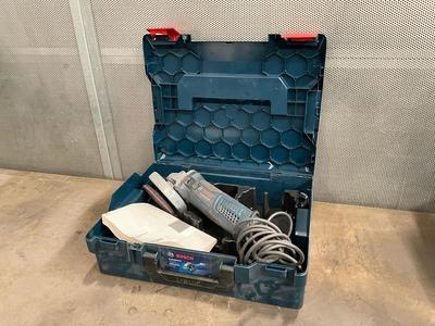 Overzichtsfoto van Bosch GWS 19--125 CIE angle grinder