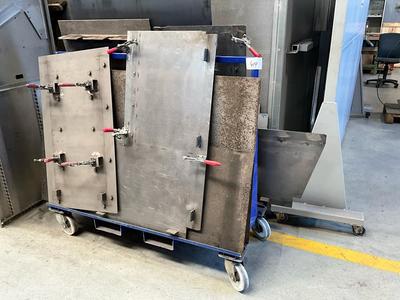 Imagen general de Clamping material on trolley